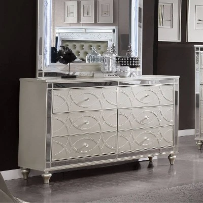 3pc Queen La Mesa Bed Nightstand And Dresser Set Silver - HOMES: Inside + Out 8 3pc Queen La Mesa Bed Nightstand And Dresser Set Silver - HOMES: Inside + Out - Image 6